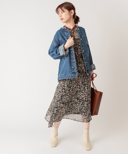 natural couture(ナチュラルクチュール)の「ノーカラーリメイクGジャン(デニムジャケット・レディース・ベージュ/ネイビー/ブルー・FREE)」の7枚目の写真