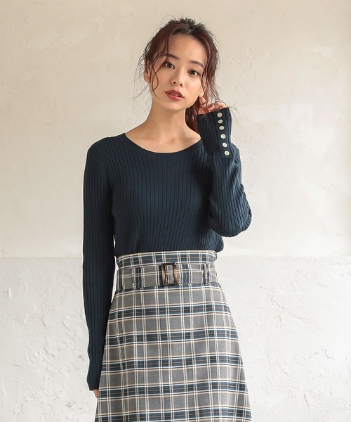 KOBE LETTUCE(コウベレタス)の「ワイドリブニットトップス(ニット/セーター・レディース・ブルー/ネイビー/ブルー系その他/ブラック/ブルー系その他2/アイボリー/ベージュ系その他/ブラック系その他/ホワイト系その他/グレイッシュベージュ/オレンジ/グリーン系その他2/レッド/サックスブルー/レッド系その他2/ホワイト系その他2/ブラック系その他2/ベージュ系その他2/ブルー系その他4/ブルー系その他3/グリーン系その他3・1/2/3)」の17枚目の写真