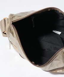 LeSportsac（レスポートサック）の「CLASSIC HOBO シャンパン