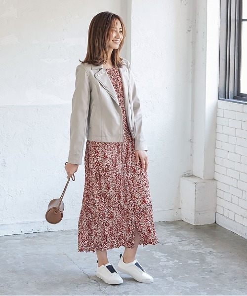 KOBE LETTUCE（コウベレタス）の「フロントゴムスニーカー（スニーカー・レディース・ブラック/ホワイト×ブラック/ベージュ/ホワイト・L/LL/M/S）」の9枚目の写真