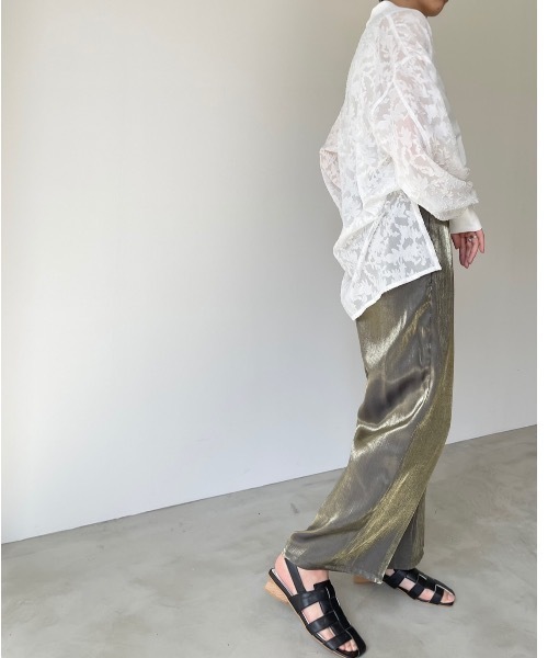 NEUNA（ヌナ）の「バンドカラーシースルーシアージャガードバルーン袖刺繍ブラウス（シャツ/ブラウス・レディース・ホワイト/ブラック・FREE）」の17枚目の写真