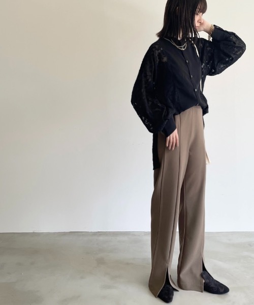 NEUNA（ヌナ）の「バンドカラーシースルーシアージャガードバルーン袖刺繍ブラウス（シャツ/ブラウス・レディース・ホワイト/ブラック・FREE）」の18枚目の写真