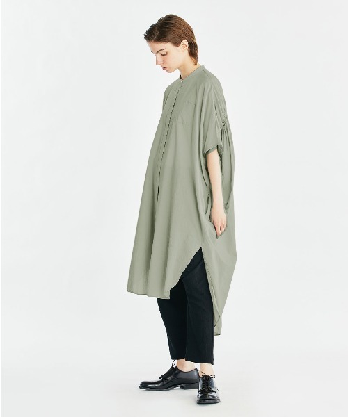 mizuiro ind バックギャザーノースリーブロングシャツワンピース mizuiroind（ミズイロインド）の「【GINZA5月号掲載】バック