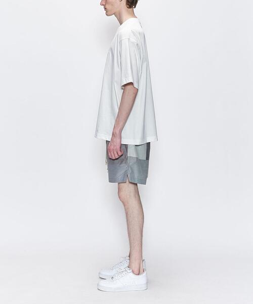 ANEI（アーネイ）の「＜ANEI＞ RIVER SHORTS A.O.P/ショーツ（その他パンツ・メンズ・ライトグレー・2/3）」の6枚目の写真