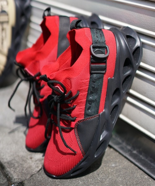 AVIREX(アヴィレックス)の「【スニーカー】ペガサス/PEGASUS/アヴィレックス/AVIREX(スニーカー・レディース・レッド/ブラック/ベージュ・23㎝/26cm/27cm/28cm/29cm/24cm/25cm)」の3枚目の写真