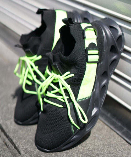 AVIREX(アヴィレックス)の「【スニーカー】ペガサス/PEGASUS/アヴィレックス/AVIREX(スニーカー・レディース・レッド/ブラック/ベージュ・23㎝/26cm/27cm/28cm/29cm/24cm/25cm)」の1枚目の写真