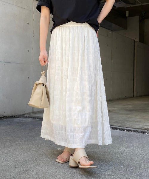 CAPRICIEUX LE'MAGE（カプリシューレマージュ）の「シャーリングマキシスカート（スカート・レディース・ホワイト/ブラック・FREE）」の6枚目の写真