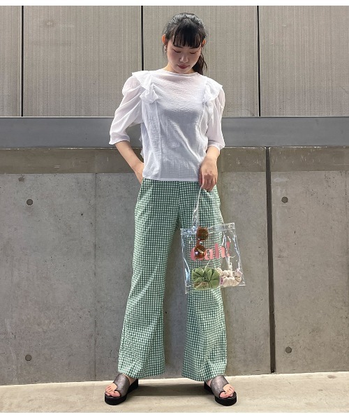 MADEMOISELLE ROPE'(マドモアゼル ロペ)の「【洗える】ラッフルコットンブラウス(シャツ/ブラウス・レディース・イエロー/ホワイト/ブラック/サックスブルー・38)」の6枚目の写真