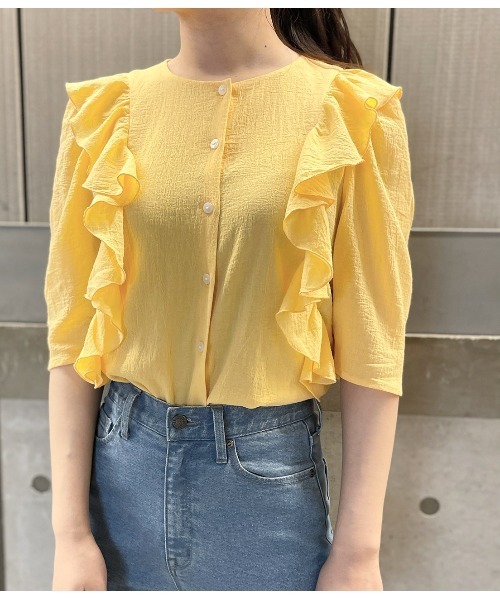 MADEMOISELLE ROPE'(マドモアゼル ロペ)の「【洗える】ラッフルコットンブラウス(シャツ/ブラウス・レディース・イエロー/ホワイト/ブラック/サックスブルー・38)」の20枚目の写真