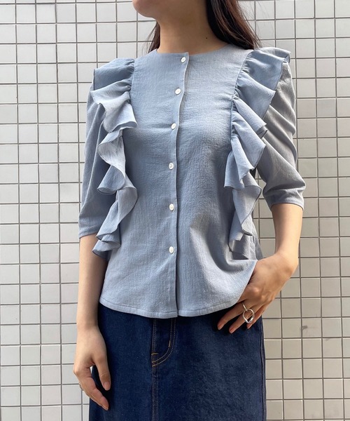 MADEMOISELLE ROPE'(マドモアゼル ロペ)の「【洗える】ラッフルコットンブラウス(シャツ/ブラウス・レディース・イエロー/ホワイト/ブラック/サックスブルー・38)」の19枚目の写真