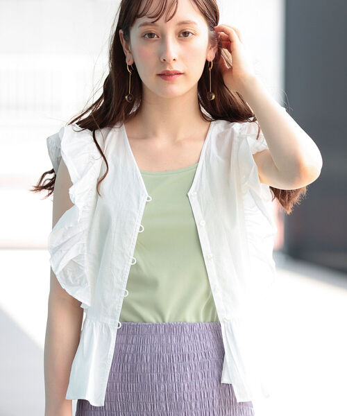 Ray BEAMS（レイビームス）の「Ray BEAMS / フリル ペプラム Vネック ノースリーブブラウス（シャツ/ブラウス・レディース・ホワイト/ブラック/クリーム・1/0）」の8枚目の写真