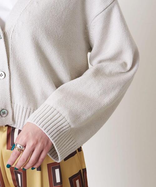 UNITED ARROWS（ユナイテッドアローズ）の「UWSC Vネック ワイド カーディガン †（カーディガン/ボレロ・レディース・ライトグレー/レッド/ブラック・FREE）」の15枚目の写真