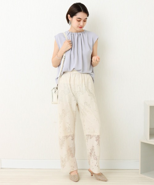 libelle more(リベル モア)の「花柄レース刺繍 ウエストフリルストレートパンツ(その他パンツ・レディース・ラベンダー/ベージュ/ブラック・M)」の8枚目の写真