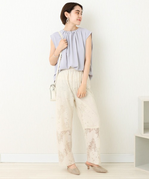 libelle more(リベル モア)の「花柄レース刺繍 ウエストフリルストレートパンツ(その他パンツ・レディース・ラベンダー/ベージュ/ブラック・M)」の9枚目の写真