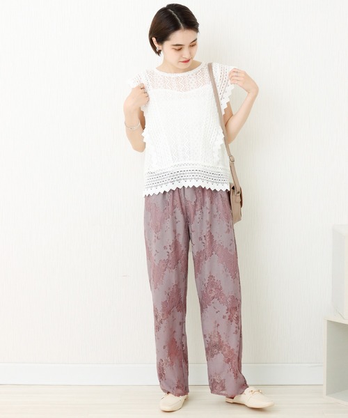 libelle more(リベル モア)の「花柄レース刺繍 ウエストフリルストレートパンツ(その他パンツ・レディース・ラベンダー/ベージュ/ブラック・M)」の10枚目の写真