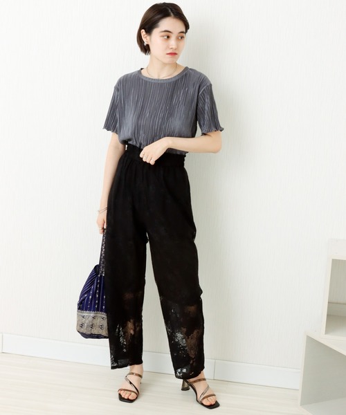 libelle more(リベル モア)の「花柄レース刺繍 ウエストフリルストレートパンツ(その他パンツ・レディース・ラベンダー/ベージュ/ブラック・M)」の6枚目の写真