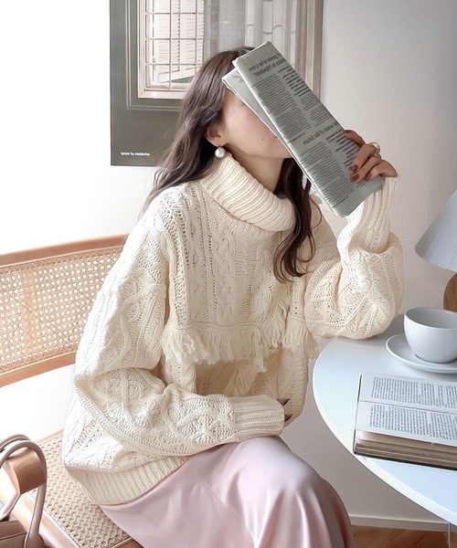 classicalelf（クラシカルエルフ）の「個性放つ1枚。フリンジ&ケーブル編みオーバーニット（ニット/セーター・レディース・ブラック/アイボリー/モカ・MEDIUM/LARGE/X-LARGE）」の14枚目の写真