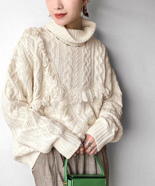classicalelf（クラシカルエルフ）の「個性放つ1枚。フリンジ&ケーブル編みオーバーニット（ニット/セーター・レディース・ブラック/アイボリー/モカ・MEDIUM/LARGE/X-LARGE）」の15枚目の写真