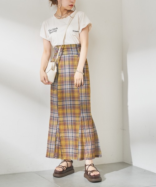 Chico（チコ）の「チェックマーメイドタイトスカート（スカート・レディース・ブルー/ブラック/ブラウン・FREE）」の12枚目の写真