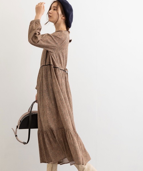 POU DOU DOU（プードゥドゥ）の「きのみプリントティアードワンピース（ワンピース・レディース・キナリ/ベージュ・3）」の6枚目の写真