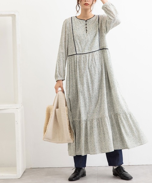 POU DOU DOU（プードゥドゥ）の「きのみプリントティアードワンピース（ワンピース・レディース・キナリ/ベージュ・3）」の16枚目の写真