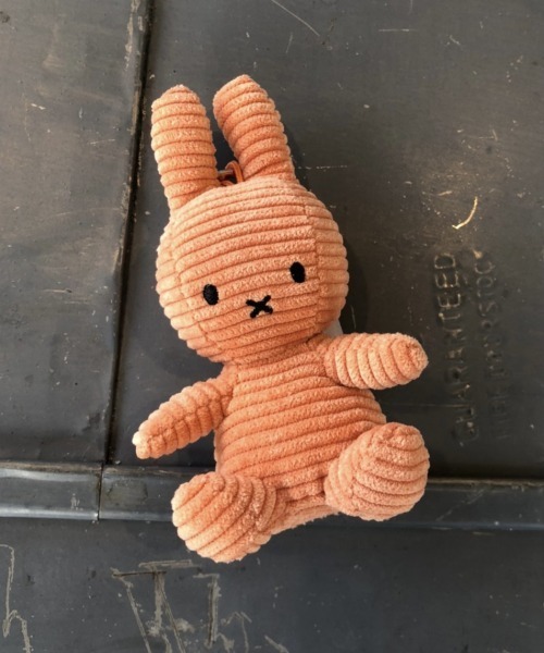 Me%(ミィパーセント)の「ミッフィーキーチャーム(その他雑貨・レディース・イエロー/ブラウン/オレンジ/ネイビー/ホワイト/ライトピンク/チャコールグレー・FREE)」の7枚目の写真