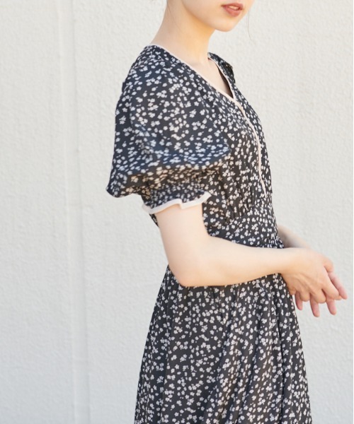 OLIVE des OLIVE（オリーブデオリーブ）の「配色パイピングVネックワンピース（ワンピース・レディース・ブラウン/ブラック/ラベンダー・FREE）」の15枚目の写真