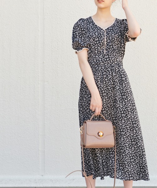 OLIVE des OLIVE（オリーブデオリーブ）の「配色パイピングVネックワンピース（ワンピース・レディース・ブラウン/ブラック/ラベンダー・FREE）」の13枚目の写真