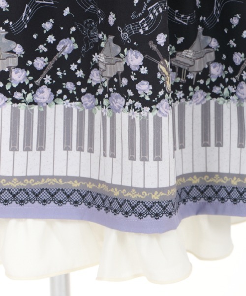 axes femme（アクシーズファム）の「鍵盤×バラ柄クラシカルＯＰ（ワンピース・キッズ・ブラック/ワイン・SMALL/MEDIUM/LARGE/X-LARGE）」の8枚目の写真