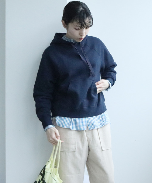 PAR ICI（パーリッシィ）の「リサイクルコットン裏毛 フーディー（パーカー・レディース・オフホワイト/オレンジ/ネイビー/グリーン/イエロー/パープル・FREE）」の3枚目の写真