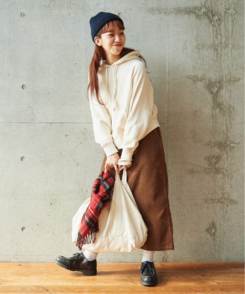 PAR ICI（パーリッシィ）の「リサイクルコットン裏毛 フーディー（パーカー・レディース・オフホワイト/オレンジ/ネイビー/グリーン/イエロー/パープル・FREE）」の10枚目の写真