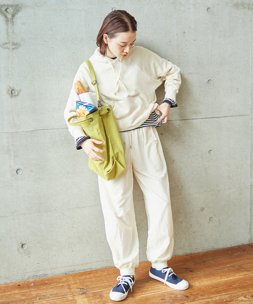 PAR ICI（パーリッシィ）の「リサイクルコットン裏毛 フーディー（パーカー・レディース・オフホワイト/オレンジ/ネイビー/グリーン/イエロー/パープル・FREE）」の17枚目の写真