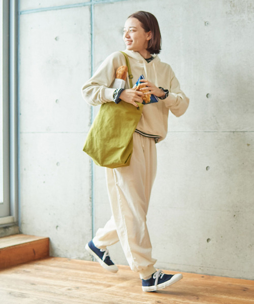 PAR ICI（パーリッシィ）の「リサイクルコットン裏毛 フーディー（パーカー・レディース・オフホワイト/オレンジ/ネイビー/グリーン/イエロー/パープル・FREE）」の15枚目の写真