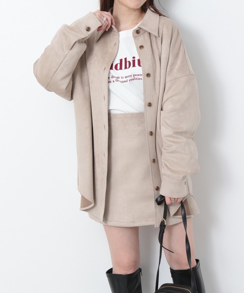 Heather(ヘザー)の「フェイクスエードBIGシャツ 239610(シャツ/ブラウス・レディース・ベージュ/ブラウン・FREE)」の1枚目の写真