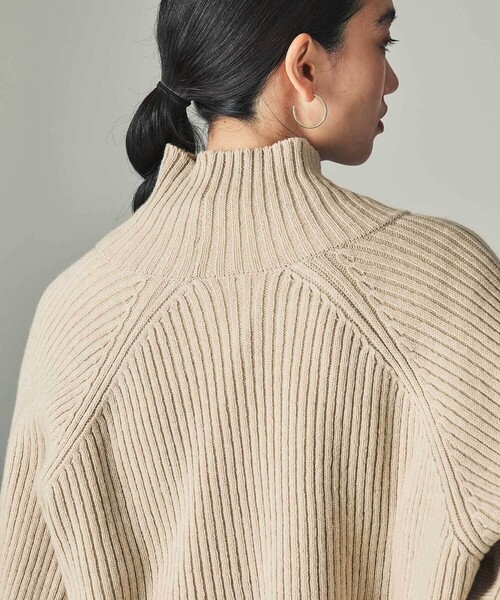 CITY TOKYO（シティトウキョウ）の「２wayアンサンブルタートルネックケーブルレイヤードニットトップス（ニット/セーター・レディース・グリーン/ベージュ・FREE）」の12枚目の写真