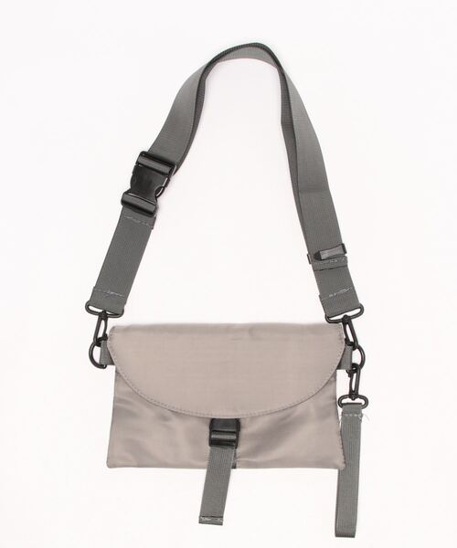 Anuenue（アヌエヌエ）の「撥水 ショルダー・ボディ・クラッチ 3wayバッグ（ショルダーバッグ・レディース・ブラック/パープル/グレー・FREE）」の16枚目の写真