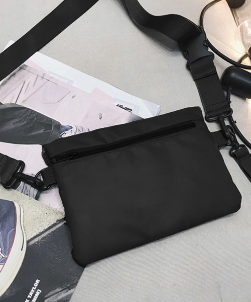 Anuenue（アヌエヌエ）の「撥水 ショルダー・ボディ・クラッチ 3wayバッグ（ショルダーバッグ・レディース・ブラック/パープル/グレー・FREE）」の10枚目の写真