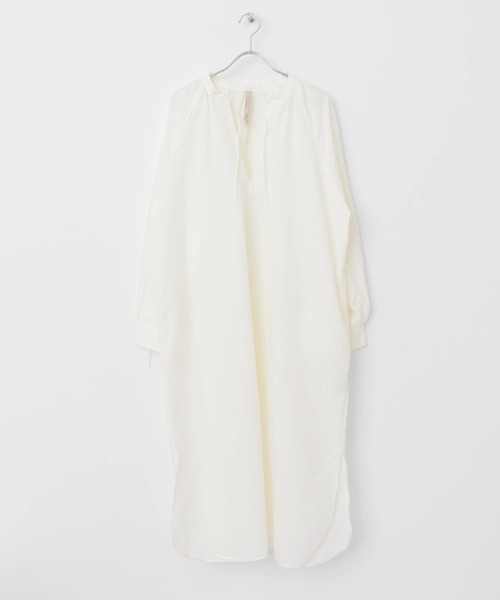 siiwa（シーワ）の「siiwa　リネンコットンギャザーワンピース（ワンピース・レディース・ライトグレー/オフホワイト・ONE）」の3枚目の写真