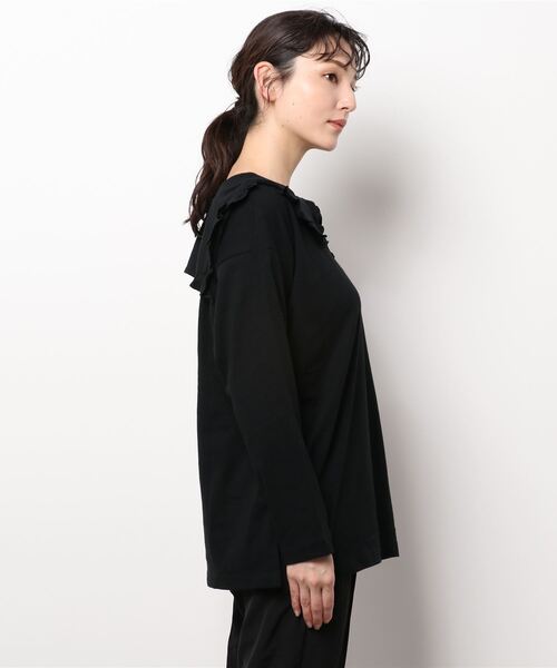 Te chichi TERRASSE（テチチテラス）の「ビッグカラー前後2WAYトップス（Tシャツ/カットソー・レディース・オフホワイト/ブラック/モカ・ﾌﾘ-）」の6枚目の写真