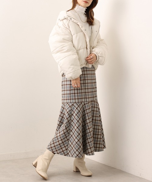 one after another NICE CLAUP(ワンアフターアナザーナイスクラップ)の「Sサイズあり チェックマーメイドスカート WEB限定商品(スカート・レディース・グレー系その他/ベージュ系その他/ブルー系その他・SMALL/MEDIUM)」の16枚目の写真