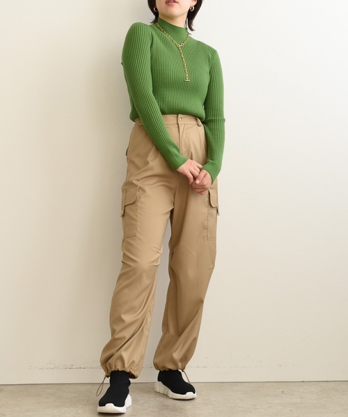 palm RICHE(ポームリシュ)の「レディーライクカーゴパンツ(カーゴパンツ・レディース・ブラック/ライトグリーン/ライトベージュ・M)」の6枚目の写真