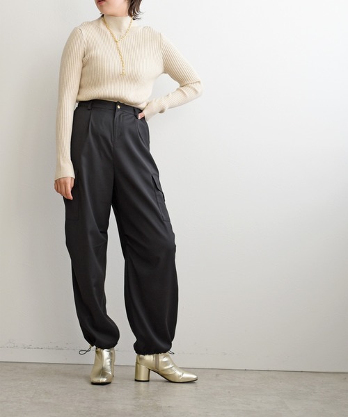 palm RICHE(ポームリシュ)の「レディーライクカーゴパンツ(カーゴパンツ・レディース・ブラック/ライトグリーン/ライトベージュ・M)」の8枚目の写真