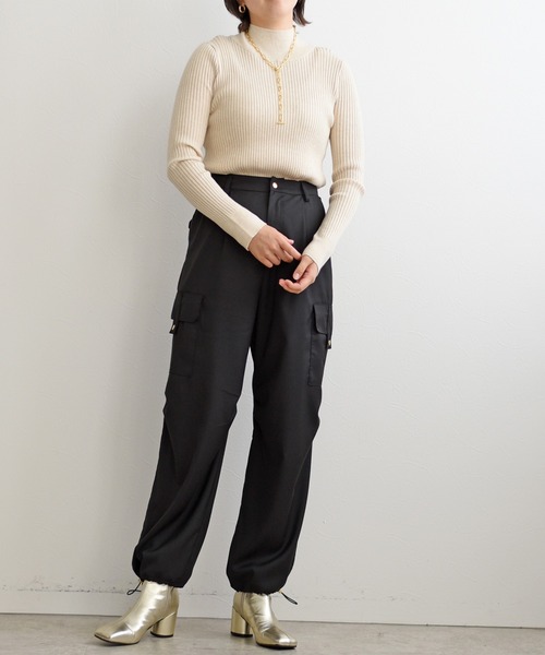 palm RICHE(ポームリシュ)の「レディーライクカーゴパンツ(カーゴパンツ・レディース・ブラック/ライトグリーン/ライトベージュ・M)」の9枚目の写真