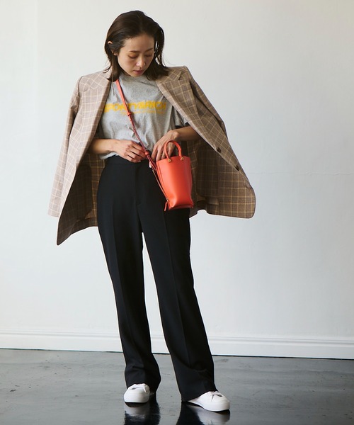 E'POR（エポール）の「【E'POR】Y BAG Micro（サイドジップマイクロショルダーバッグ）（ショルダーバッグ・レディース・オレンジ/ライトグリーン/ブラウン系その他2・FREE）」の5枚目の写真