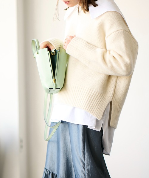 E'POR（エポール）の「【E'POR】Y BAG Micro（サイドジップマイクロショルダーバッグ）（ショルダーバッグ・レディース・オレンジ/ライトグリーン/ブラウン系その他2・FREE）」の22枚目の写真