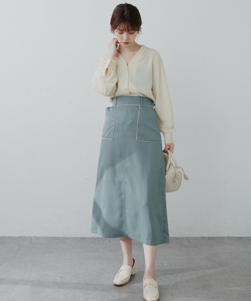 natural couture（ナチュラルクチュール）の「【WEB限定カラー有り・大好評プチプラシリーズ】プチプラちびパール釦とろみブラウス（シャツ/ブラウス・レディース・ネイビー/サックスブルー/イエロー/アイボリー/その他1/その他2/グレイッシュベージュ/グレー・FREE）」の12枚目の写真