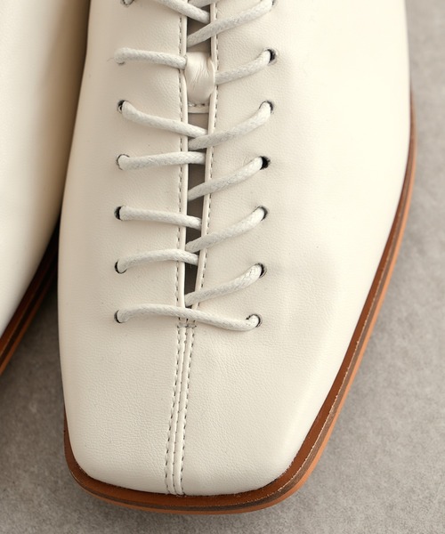 Lui's（ルイス）の「レースアップスクエアトゥシューズ（ドレスシューズ・レディース・ブラック/ホワイト・39/37）」の21枚目の写真