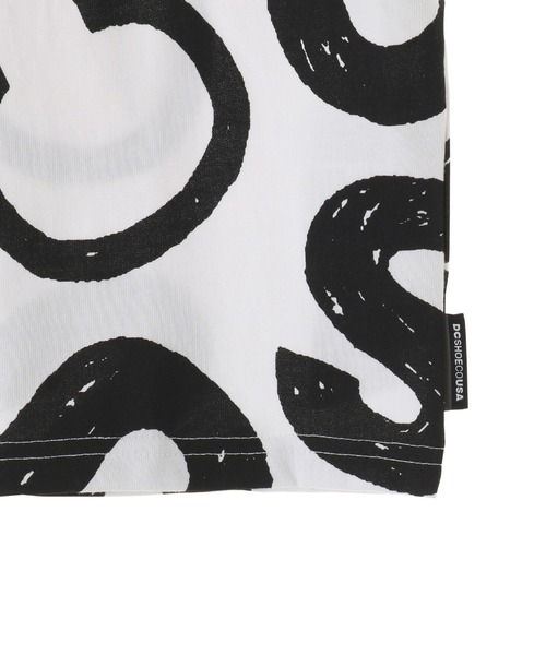 DC SHOES（ディーシーシューズ）の「22 KD LOGO GRAPHIC S/DCキッズバックプリント半袖Tシャツ（Tシャツ/カットソー・キッズ・ホワイト/ブラック/ホワイト×ブラック/ブラック×ホワイト・130/140/150/160/120）」の10枚目の写真
