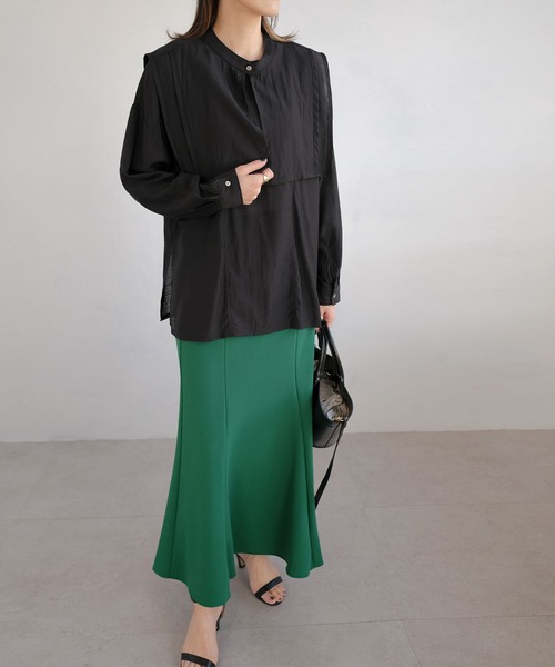 ANDJ(アンドジェイ)の「デザイン襟付マルチウェイシャツ(シャツ/ブラウス・レディース・ブラック/オフホワイト・M)」の20枚目の写真