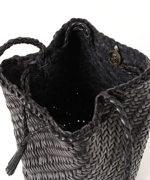 DRAGON（ドラゴン）の「【DRAGON DIFFUSION/ドラゴンディフュージョン】メッシュ レザー ショルダーバッグ　POMPOM DOUBLE（ショルダーバッグ・レディース・ダークブラウン/ブラック/ブラウン/ホワイト・FREE）」の7枚目の写真